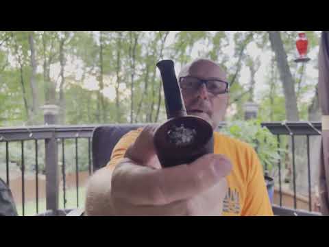 Custom Blend Series - King Smoking Pipes King, Frog Morton on the Bayou