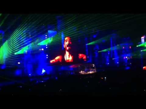 STEVE AOKI X KNIFE PARTY - PILEDRIVER / TOMORROWLAND 2012