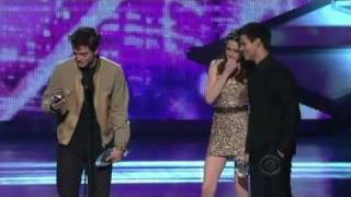 HD Robert Pattinson,Kristen Stewart and Taylor Lautner People's Choice Awards 2011 video