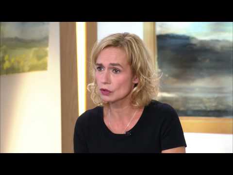 Sandrine BONNAIRE : "Je me sens un peu orpheline par moments" - Thé ou Café - 02/10/2016