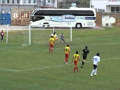 Serie D: Angolana - Giulianova 2-1