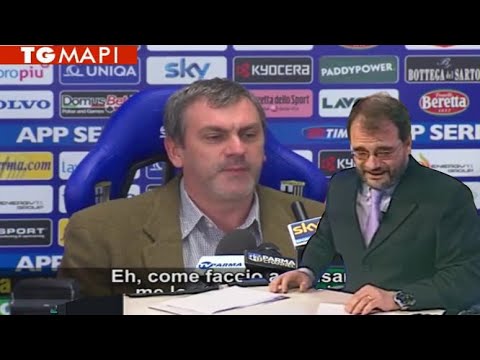 Conduttore TG non trattiene le risate dopo il servizio su Manenti