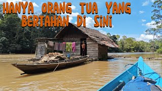 Download lagu Life in a Dayak Village with Only Two Families, in the Teweh River Interior, Central Kalimantan mp3 Download lagu Life in a Dayak Village with Only Two Families, in the Teweh River Interior, Central Kalimantan mp3