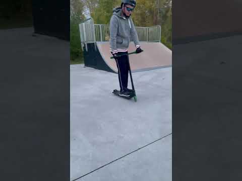 NEW SCOOTER! Edit at Lakefield Ontario skatepark #shorts #scootering