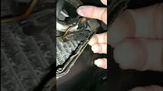DIY A/C Not Cold (=Expansion Valve (TXV / TEV) Inspecting & Cleaning the Temperature Sensing Unit)