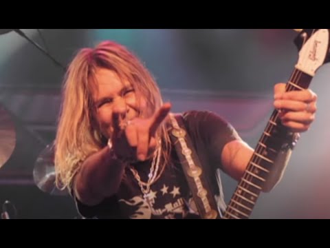 RATT - Eat Me Up Alive (Official Music Video)