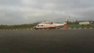 preview picture of video 'Landung Hubschrauber Sikorsky S-76'