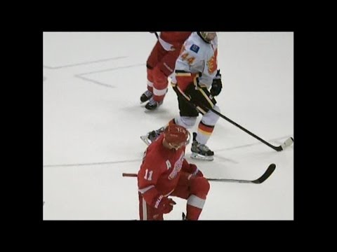Daniel Alfredsson 2 Goals + 700th Assist - 12/19/13 vs Cgy (Dual Feed)