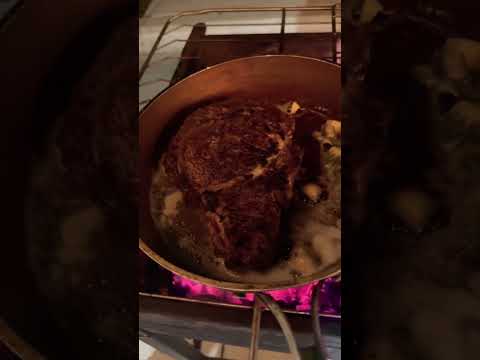 Delicious steak #art #shorts #viral #cooking #food #italy #recipe #youtubeshorts #fyp #steam #meat