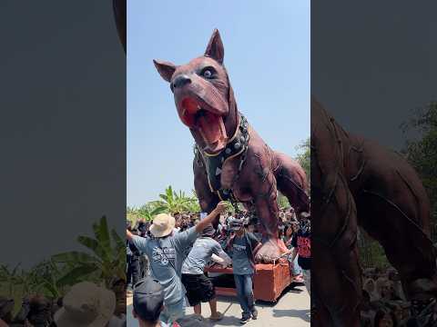 Ogoh-ogoh Anjing Bulldog raksasa di Desa Gadingan 2026