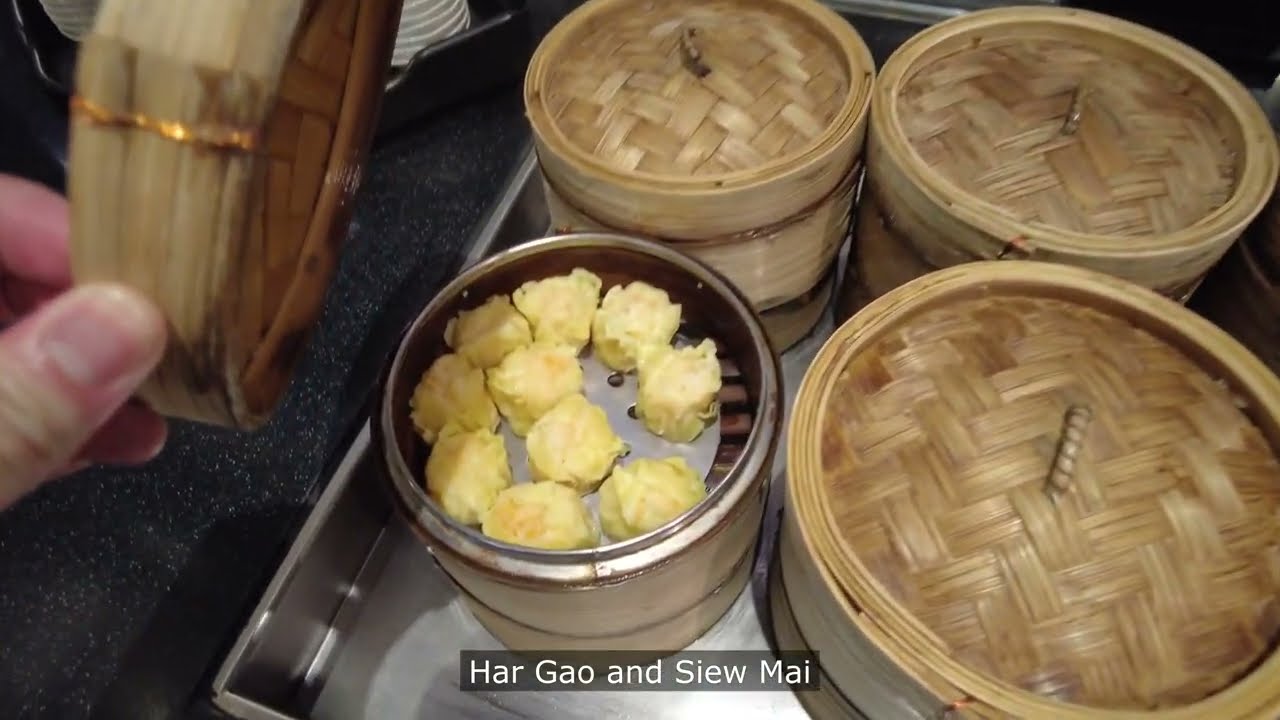 EVA Air Lounge thumbnail