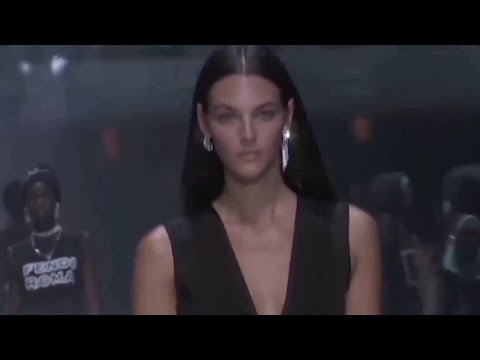 Vittoria Ceretti for Fendi SS 2023 New York Fashion Week september 09, 2022