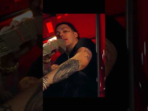 Yo Trap Ft. Sauce Walka & Peso Peso - Family Business Remix (Official Music Video)