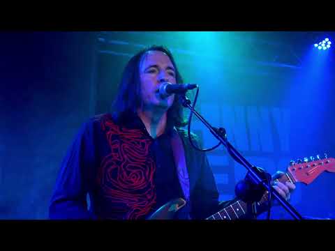 Número 3 (en directo) - Valencia 22/11/2025 - Johnny B. Zero