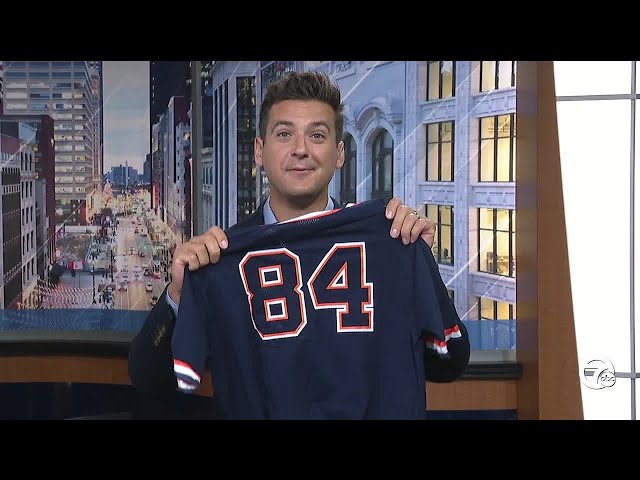 Vídeo relacionado con Hawkins Middle School Tigers 1984 - Camiseta para hombre