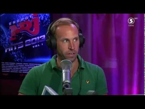 Izza och Martin sågar Jakobs sms-vanor - VAKNA med NRJ