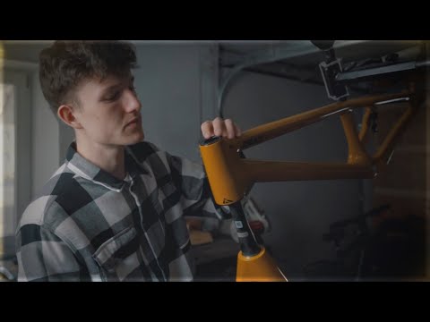 BIKEBUILD | Custom Carbon Street Trials Bike - Raphael Dähler