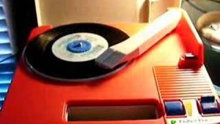 Video thumbnail for Fisher Price Record Player 1983/1989 Model #3814 by xmvirus202