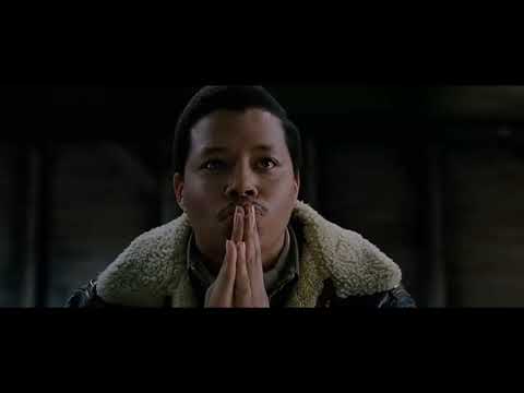 Hart's War (2002) scene