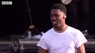 Download lagu Giveon - Heartbreak Anniversary (Tradução) (Wireless Festival 2022) mp3 Download lagu Giveon - Heartbreak Anniversary (Tradução) (Wireless Festival 2022) mp3