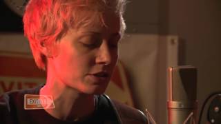 Mo Kenney "Telephones" Live at EXT