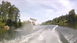 preview picture of video 'Wakeboarding on the Willamette in Newberg Oregon Tige Tantrum Backroll'