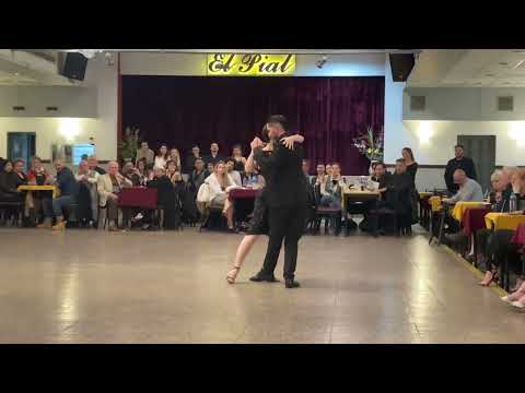 Ines Muzzoppapa and Dante Sanchez - Amarras