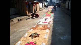 preview picture of video 'The 2014 Full-Length Good-Friday Carpet of Chajul, Guatemala'