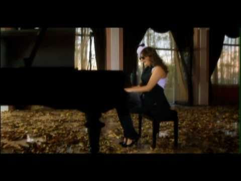 Bogdana feat Mike - Vseki Ot Nas (Official Video)