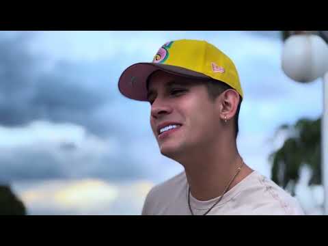 Castillo Azul - Eduard Crazy Boy (Video Oficial)