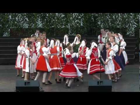 Detský folklórny súbor Makovička II.skupina
