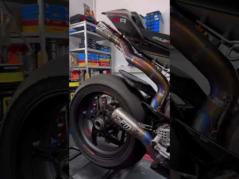 This exhaust!🤯 FM-Project exhaust on a Panigale V4 #ducati #v4 #panigalev4