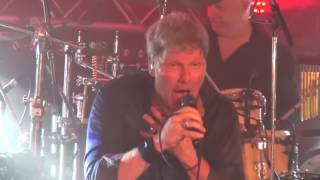 Download lagu Tribute To The Cats Band / Scarlet Ribbons mp3