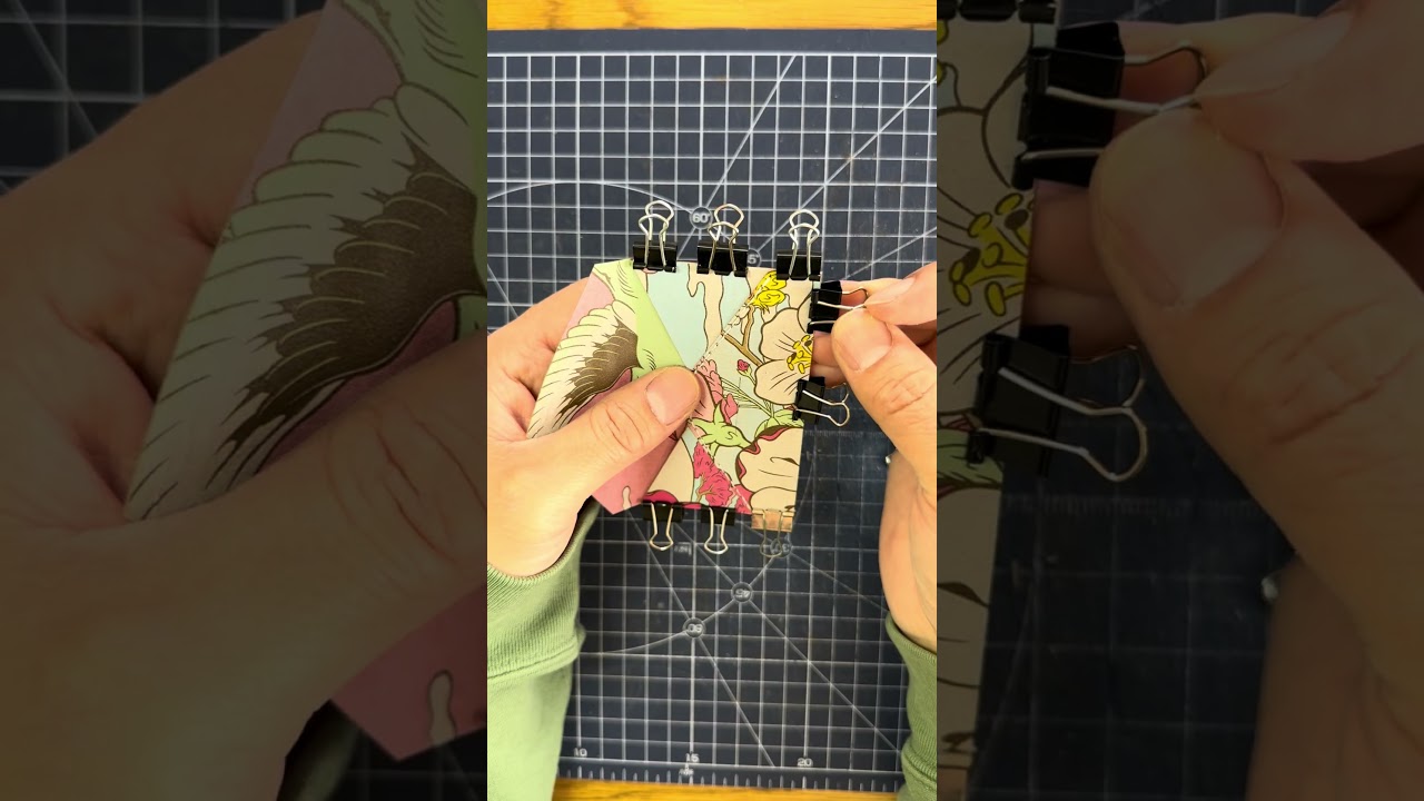 スタバの紙袋が捨てられなかったから、切り抜いて作ってみました？！