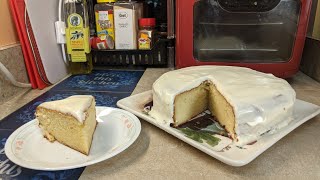 Amazing White Chocolate Cake With Homemade Cream Cheese Frosting