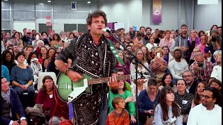 M, Mathieu Chedid singing for Amma in Chalon, France