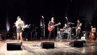 Fais-moi mal Johnny avec Carmen Maria Vega