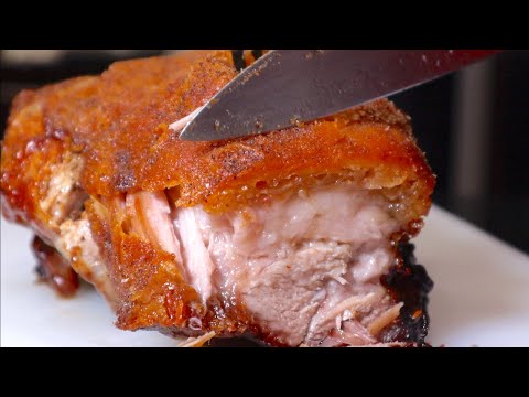 CRISPY ROAST PORK SHOULDER RECIPE WITH SKIN (CRACKLING) AND HOMEMADE GRAVY
