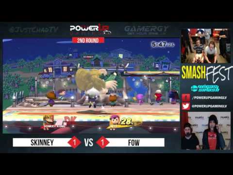Skinney steals a game from FOW during SmashFest at PowerUpGamingLV