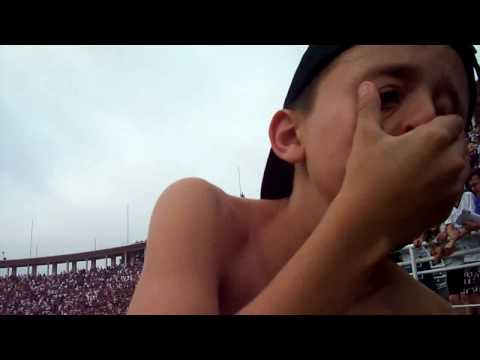 Sanches e Ian no Alambrado do Pacaembu