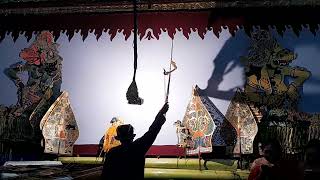 Download lagu Seni: pagelaran wayang kulit Ki Teguh Sutrisno,.... Lakon Gundowijoyo Jumeneng Pandito (part 2) mp3