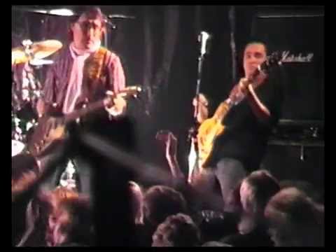 VAAVI - Rahaton maaton ja vituttaa