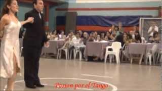 PAOLA TACCHETTI y JOSE LUIS FERRARO bailando el tango  YA LO VES en la MILONGA EL PISOTON