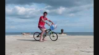 preview picture of video 'BMX bike pier jumping, Poro, Camotes Islands, Philippines'