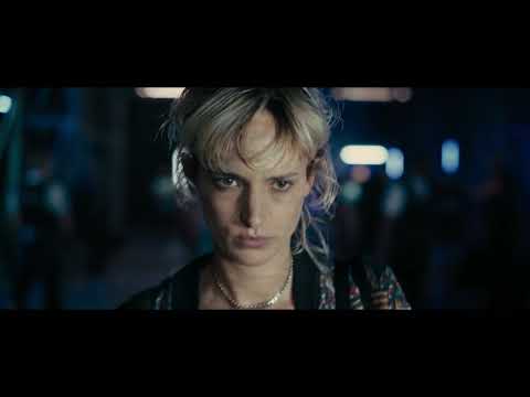 Трейлеры Титан