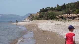 preview picture of video 'Zakynthos - An overview of Daphne beach. One of the nicest beaches on the island'