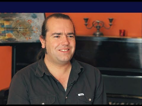 JON HARE: ON SENSIBLE SOCCER (FB2B)