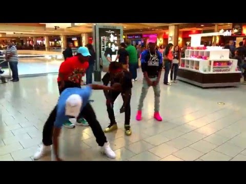 Famous Dex Feat. Sauce Walka Drip From My Walk Remix