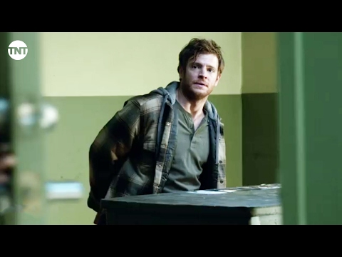 The City of Sisterly Love Sneak Peek | Murder in the First | TNT