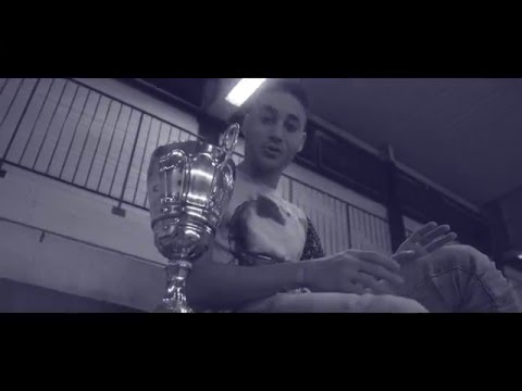 Boy - "Artiste" (Clip officiel)